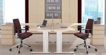 Jak urządzić biuro dla małej firmy? - Biurko kształtowe Svenbox VIK BM047